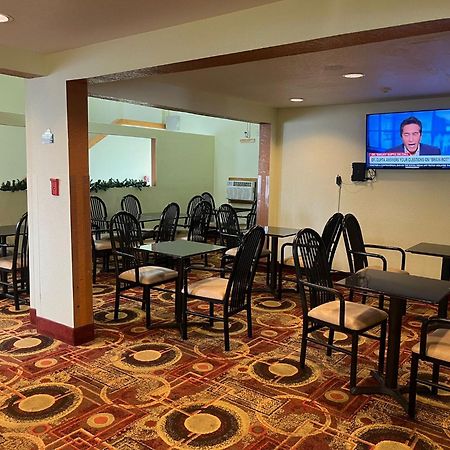 Days Inn By Wyndham Fort Dodge Εξωτερικό φωτογραφία