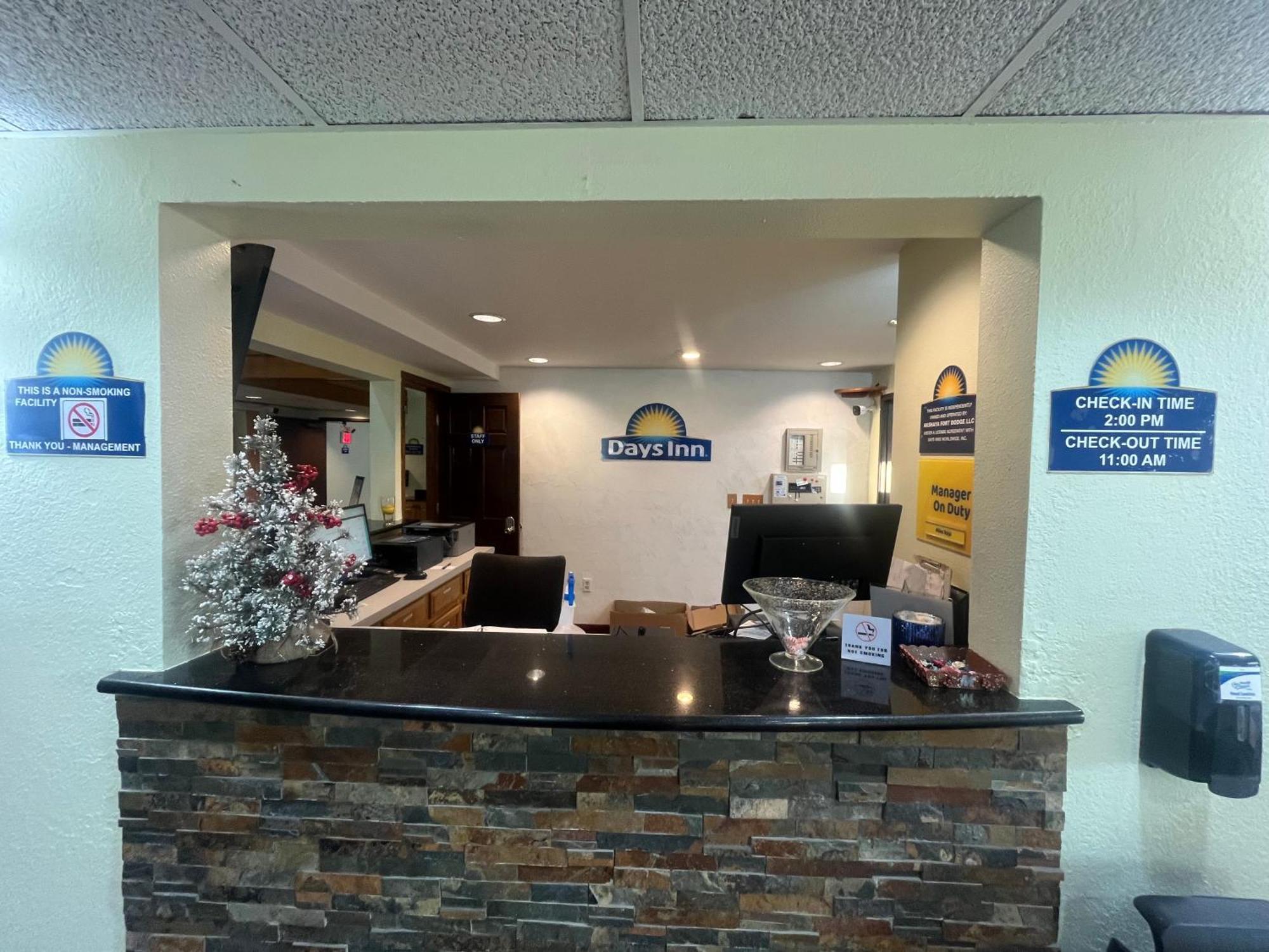 Days Inn By Wyndham Fort Dodge Εξωτερικό φωτογραφία
