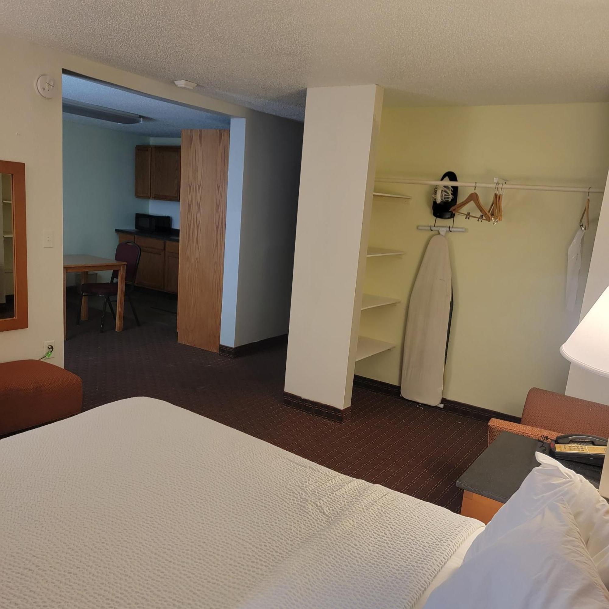 Days Inn By Wyndham Fort Dodge Εξωτερικό φωτογραφία