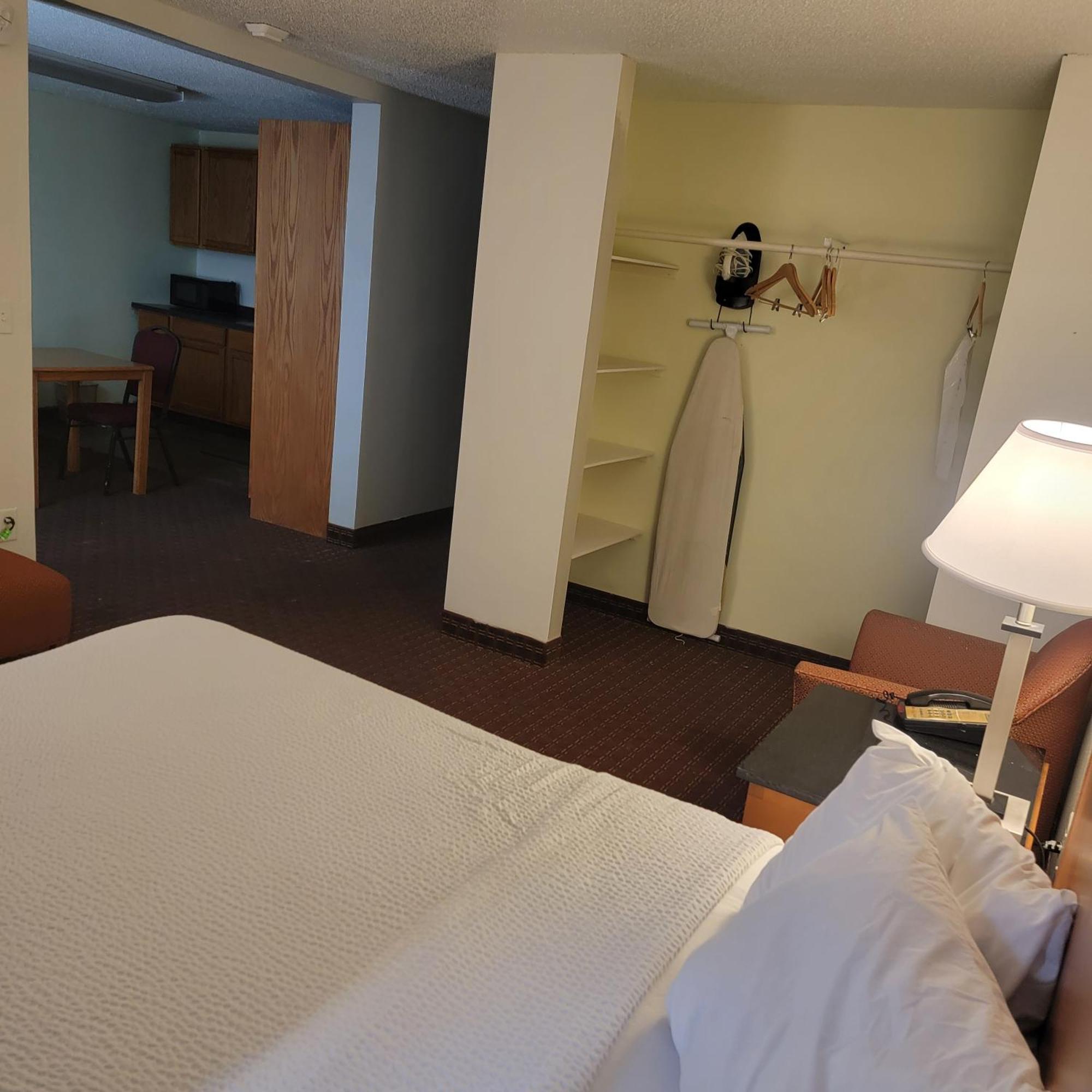 Days Inn By Wyndham Fort Dodge Εξωτερικό φωτογραφία